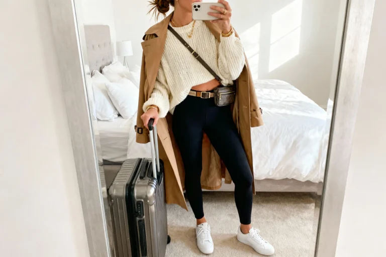 10 Airport-ready Legging Outfits That Make Long Flights Look Chic