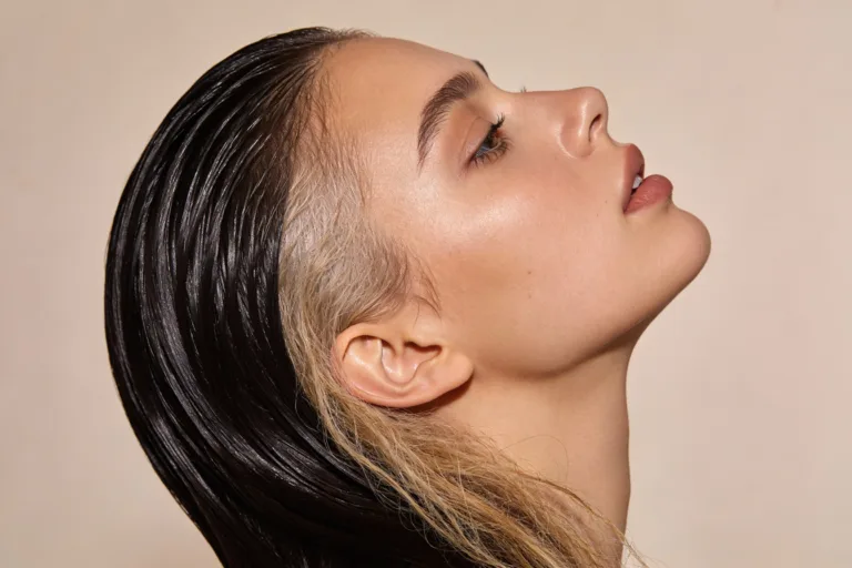 How to Fix Hair That Looks Dry but Feels Oily Fast
