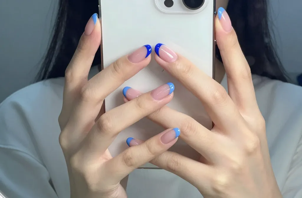 10 Blue French Tip Nails That Make Every Selfie Pop