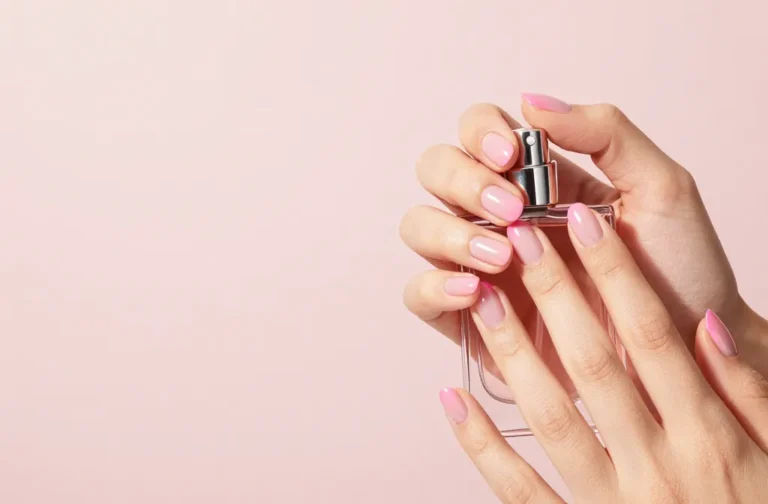 10 Short Pink Nails That Make Every Outfit Pop